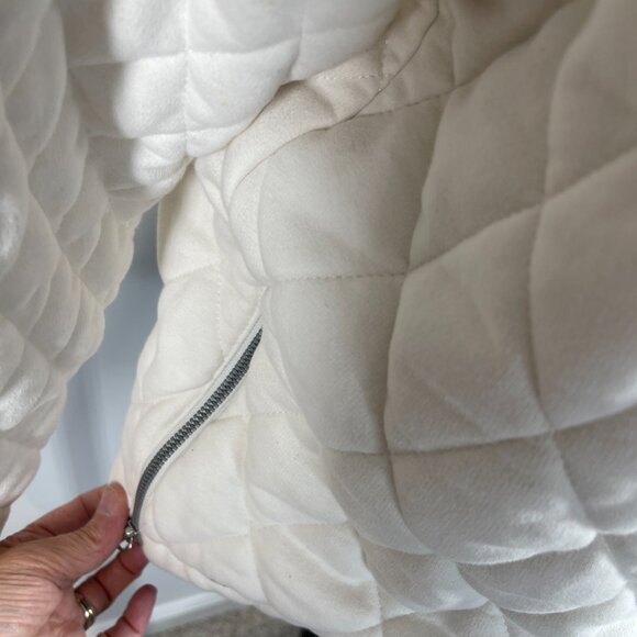 Athleta Cream Quilted Sweatshirt with Side Zippers size Medium - Picture 3 of 4